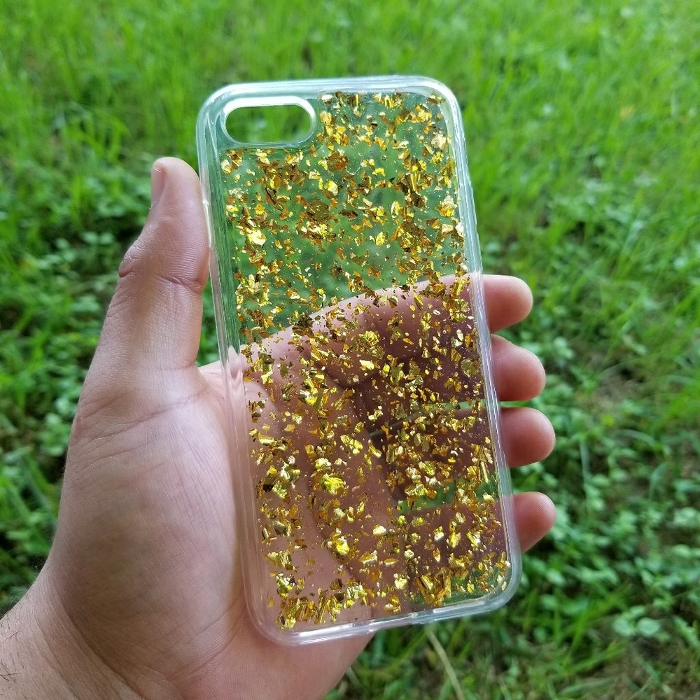 iPhone 7/8 case with gold flakes